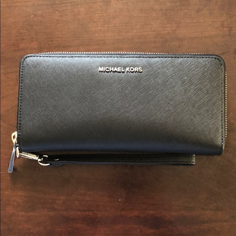 Michael Kors Black Continental Wristlet